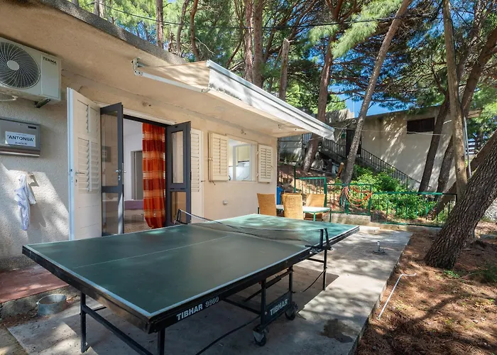 Antonia - Private Mini House