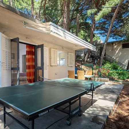 Antonia - Private Mini House