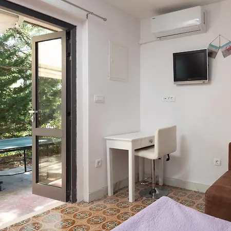 Antonia - Private Mini House Marusici (Split-Dalmatia)