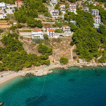 Antonia - Private Mini House *
